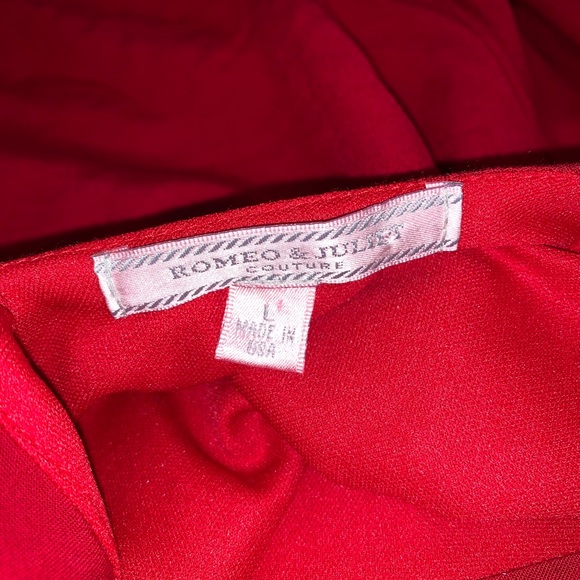 4/$25♦️Romeo&Juliet Couture Red Flowy Dress Top - Picture 4 of 4
